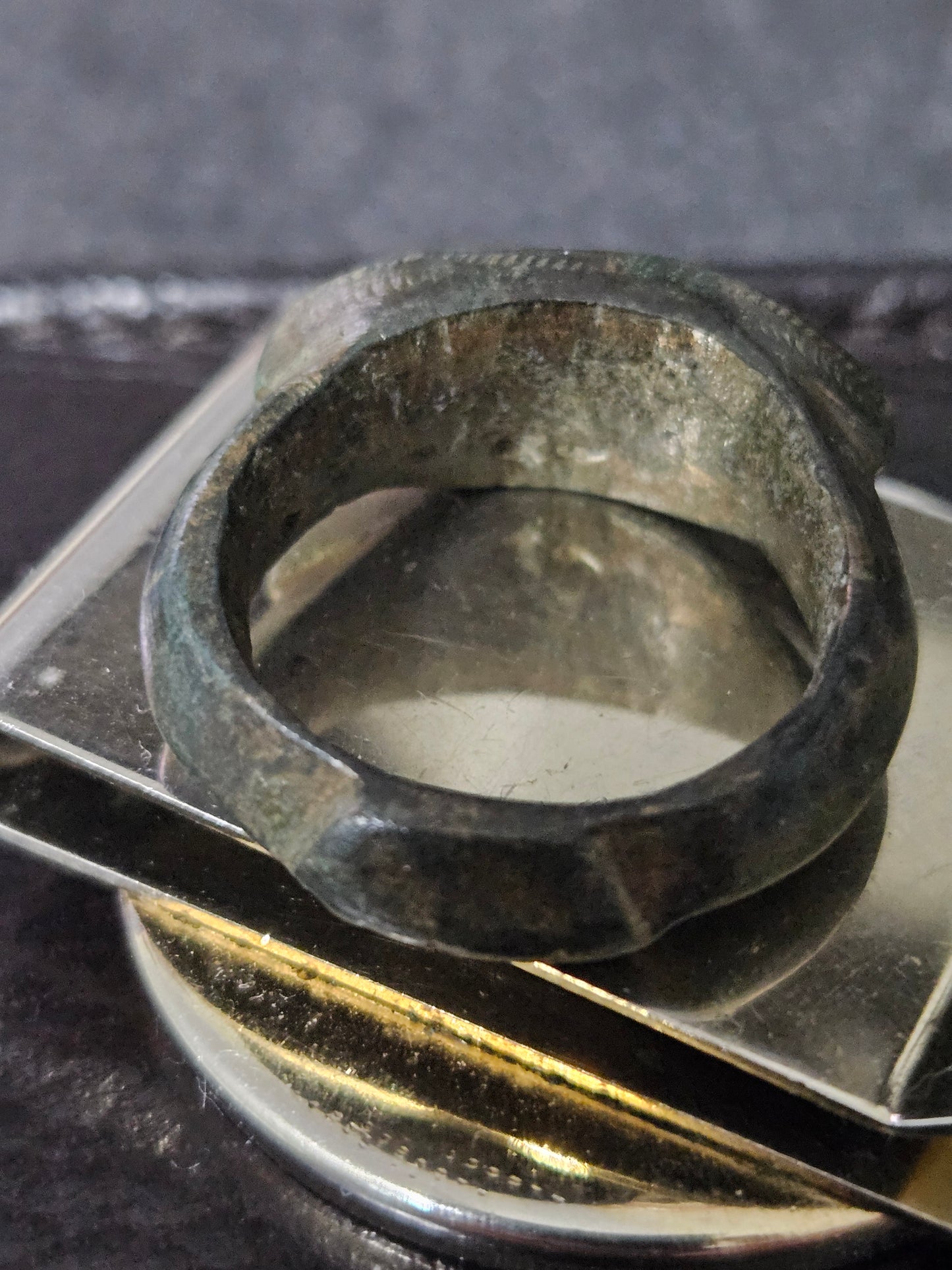 Ancient Roman Empire Bronze Ring Year 27 BC-476 AD.