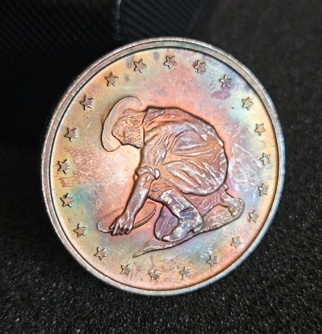 Vintage 1 Oz fine Silver